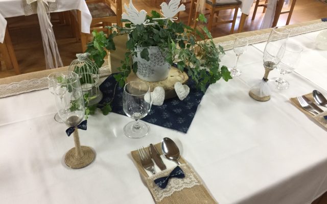Stôl pre nevestu a ženícha